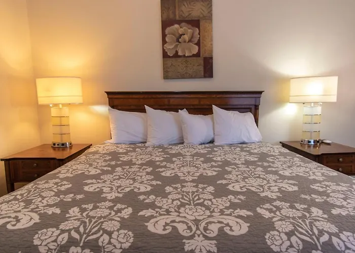 Tea Island Resort Lake George