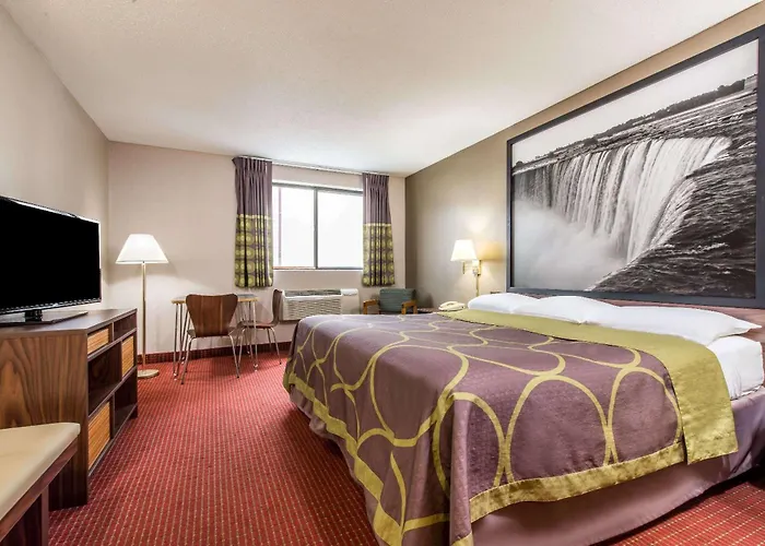 Super 8 By Wyndham Niagara Falls
