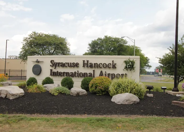 North Syracuse Hotels
