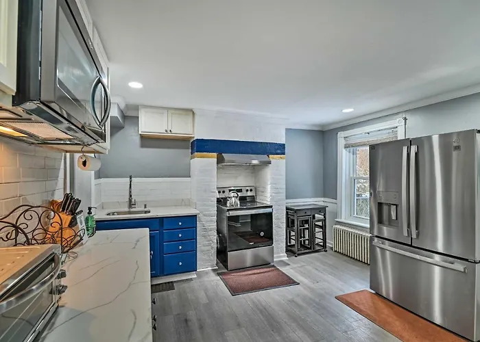 Private Sophisticated Albany Vacation Rental