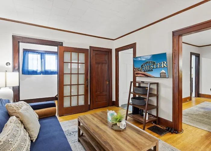 King Bed-Full Kitchen-Self Check-In-Parking-Uofr Hotel Rochester