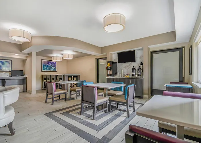 Mendon Hotels