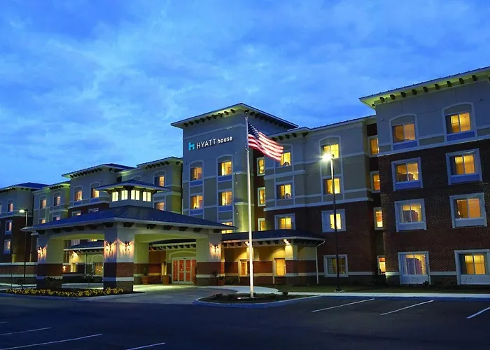 Fishkill hotels near Blodgett Memorial Library District Of Fishkill