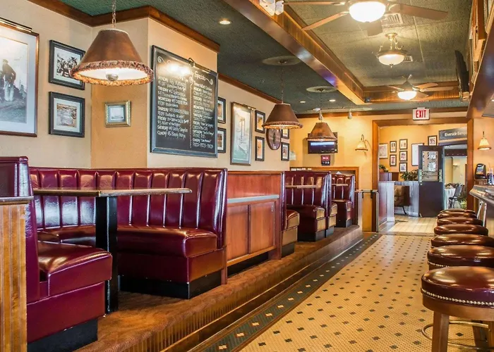 Oswego 3 Star Hotels
