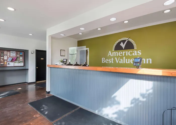 Americas Best Value Inn-Painted Post