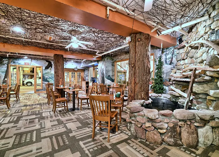 Lake Placid hotels near Twigs Rustic Gallery