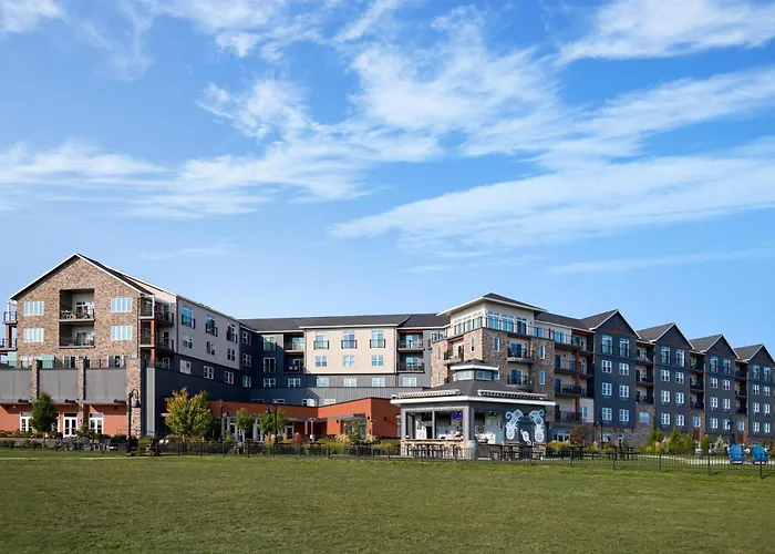 Canandaigua Hotels