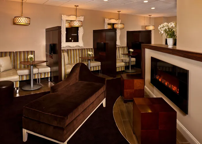 White Plains hotels near Kensico Dam Plaza