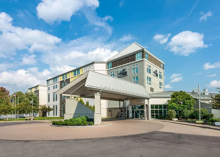 Geneva Dog Friendly Lodging and Hotels