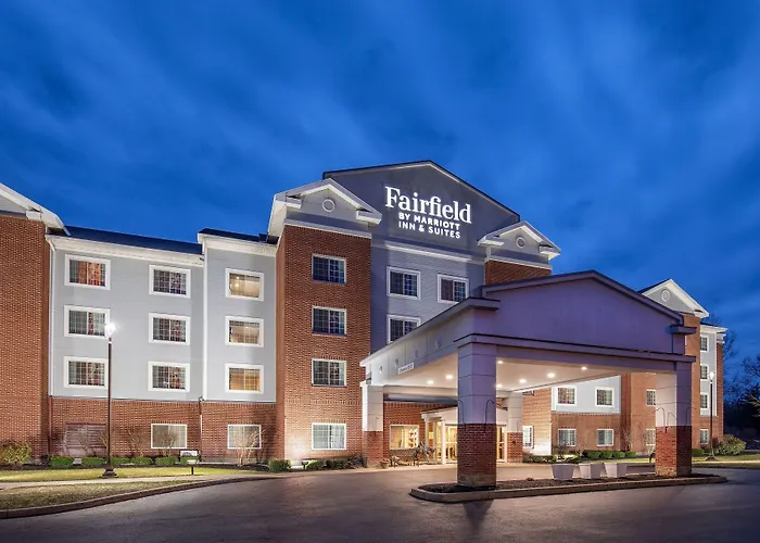Lake Pleasant Hotels