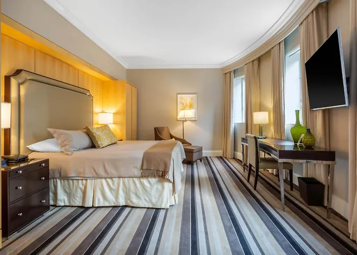 Omni Berkshire Place New York