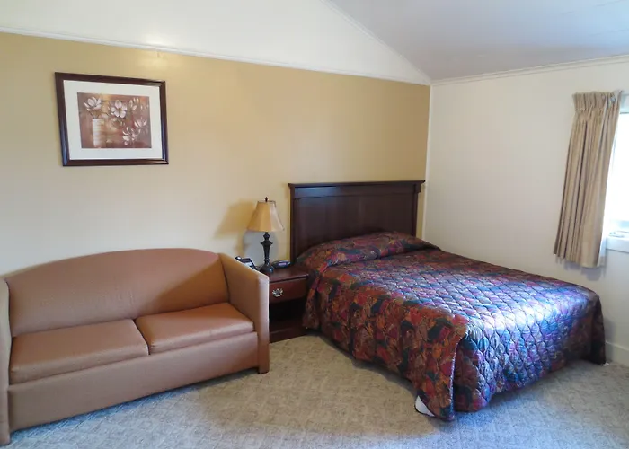 Hickory Grove Motor Inn - Cooperstown