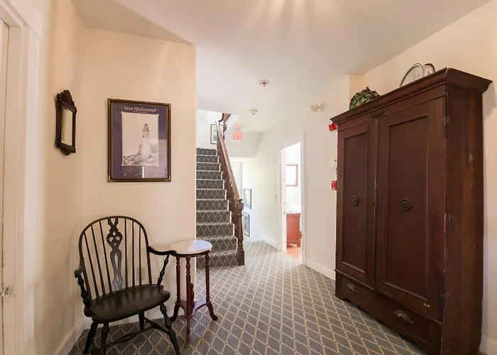Fishers Island Hotels
