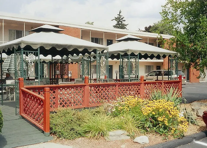 Ithaca Hotels