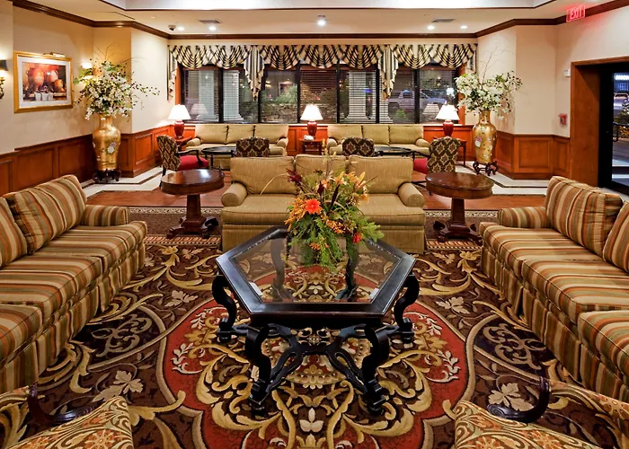 Lynbrook Hotels