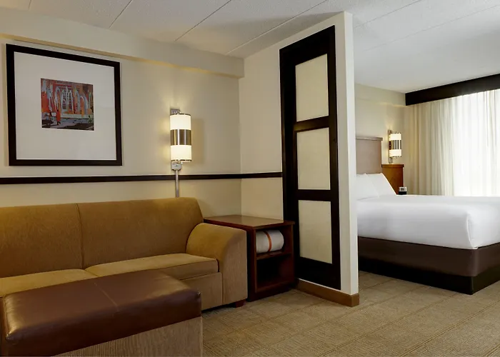 Cutchogue Hotels