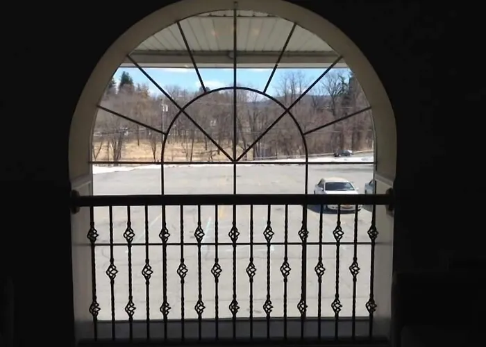 Hopewell Junction hotels near East Fishkill Community Library