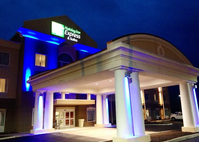 Utica hotels near Utica Children's Museum