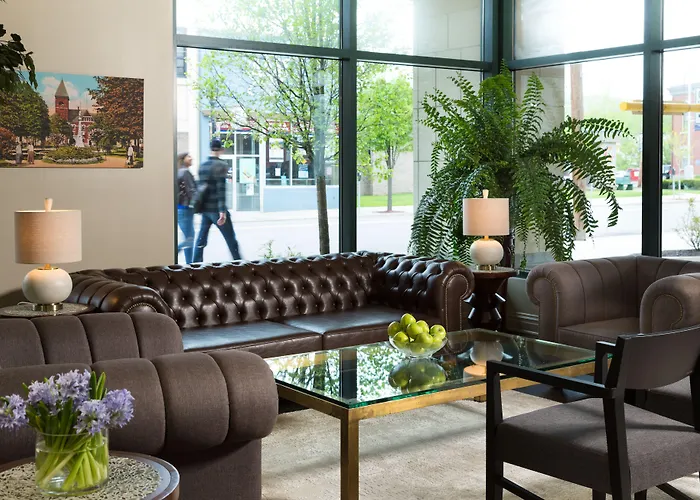 Afton Hotels