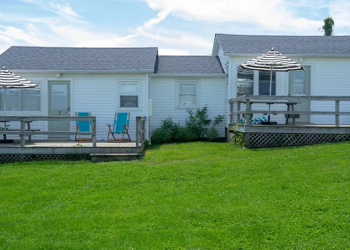 Montauk hotels near Montauk Racquet Club