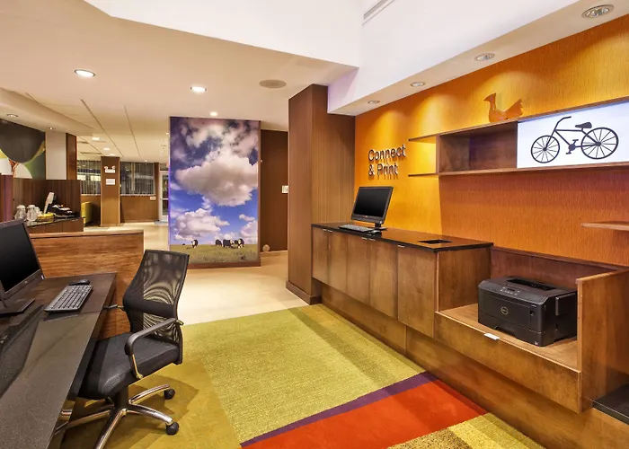 Plattsburgh Hotels