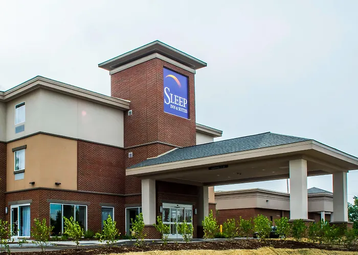 Yale Hotels