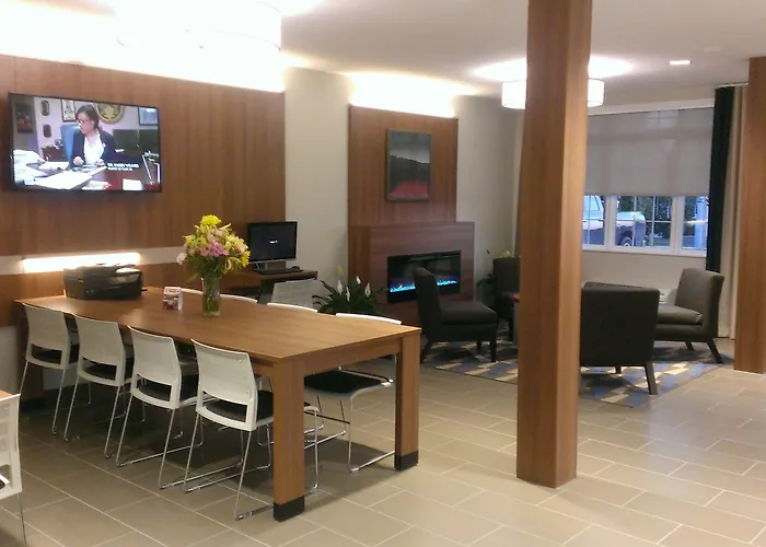 Unadilla Hotels