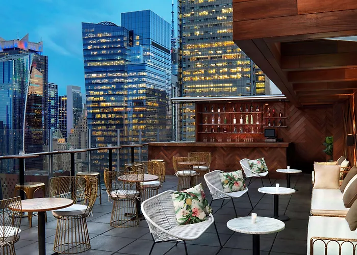 Luxury Hotels in New York near Times Square