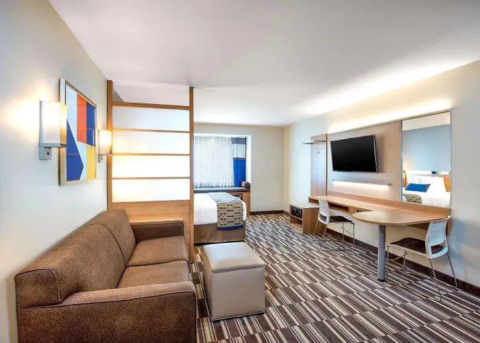 Warsaw Hotels