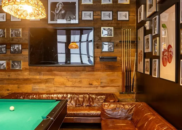 New York hotels near Manhattan Bridge