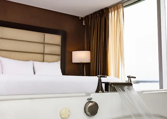 La Salle Hotels