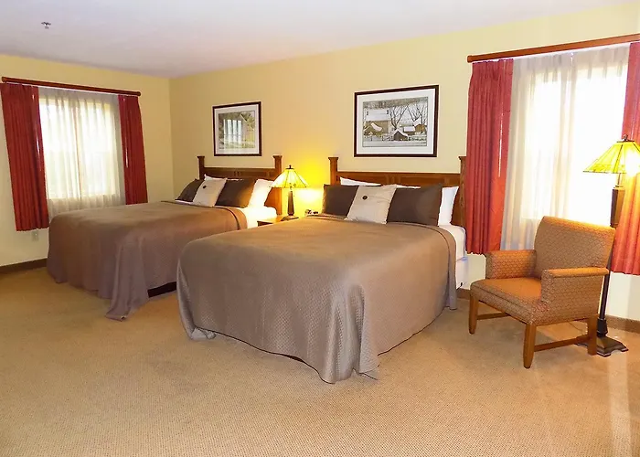 Baldwinsville Hotels