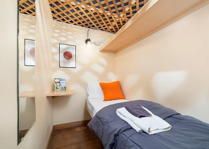 New York hotels near St. Paul's Chapel of Trinity Church Wall Street